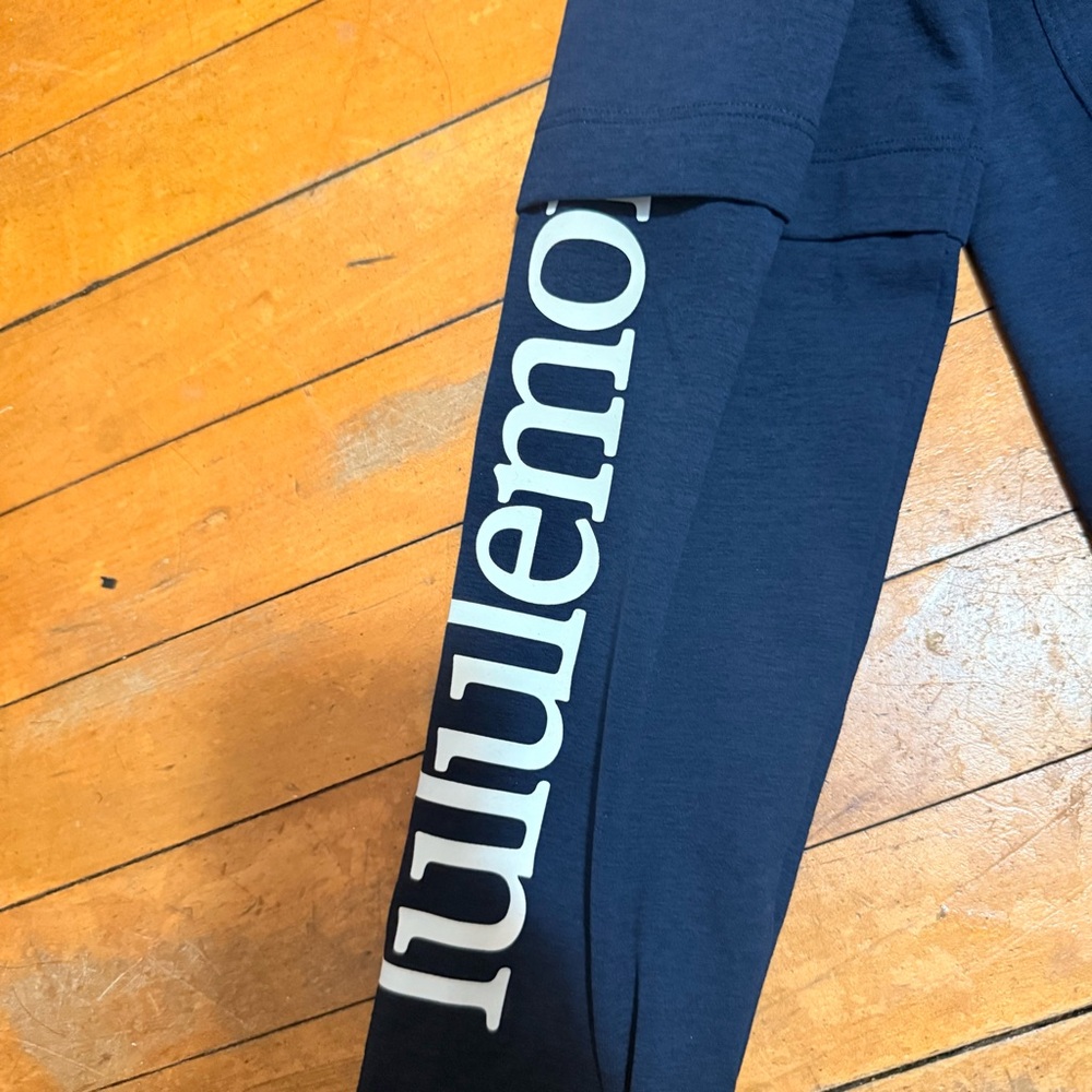 Lululemon Athletica Navy Long Sleeve Tee - Picture 6 of 6